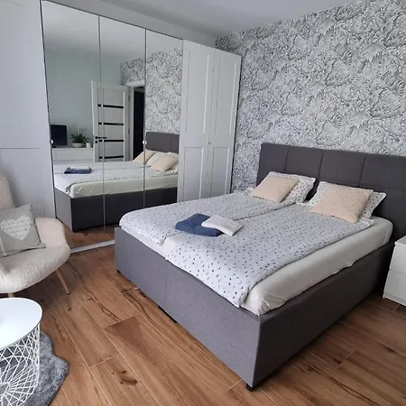 Apartment Pop Hill & Sremska Kamenica