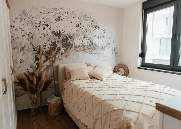 Pop Hill & アパート Sremska Kamenica