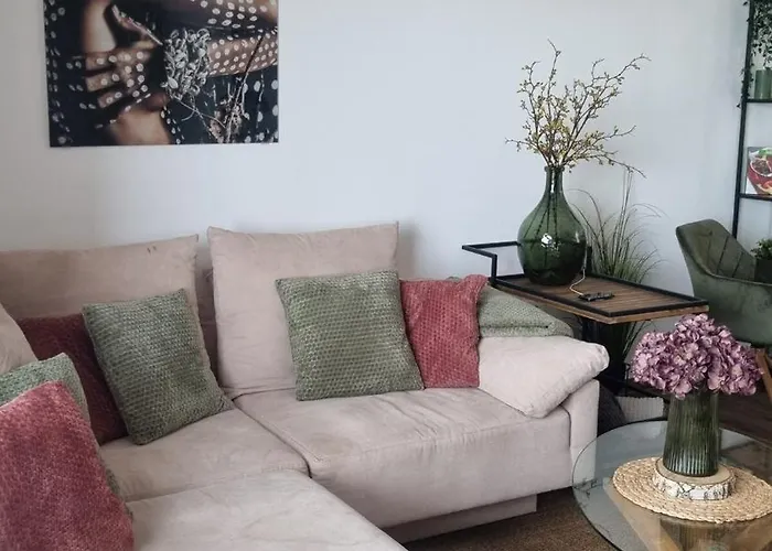 Pop Hill & * Sremska Kamenica