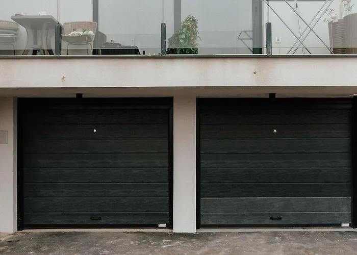 Pop Hill & アパート